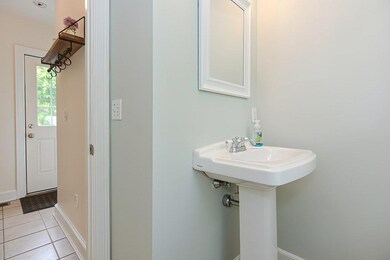 14 Phillips St, Medway, MA 02053 - photo 7