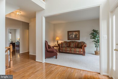 10230 Picturesque Ct, Nokesville, VA 20181 - photo 2