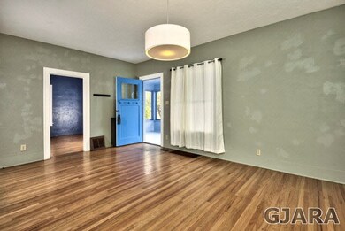 Spacious Living Room