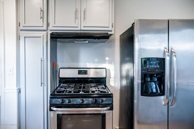 919 Pendleton Dr, Lansing, MI 48917 - photo 6