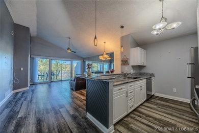 98 Jonathan Dr unit 4C, Lake Ozark, MO 65049 - photo 4