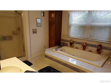 Master Bath/Spa