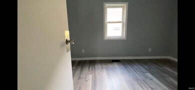 915 W Powers St, Muncie, IN 47305 - photo 5