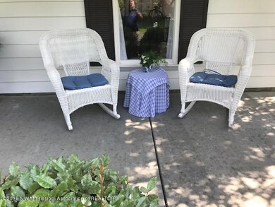 Los Padres Front Porch