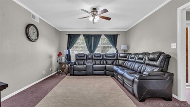 825 Pershing Dr W, Ardmore, OK 73401 - photo 4