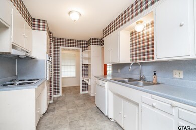 1426 1426 Everglades Dr, Tyler, TX 75703 - photo 7