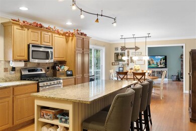 17 Buckingham Dr, Londonderry, NH 03053 - photo 5