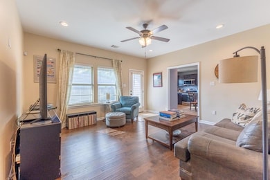 201 Ashton Oaks Ln, Luling, LA 70070 - photo 4