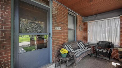 Covered Front Porch