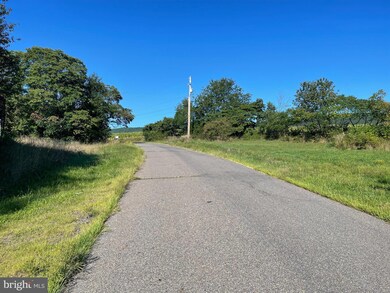 19 Middle Rd, Hegins, PA 17938 - photo 2