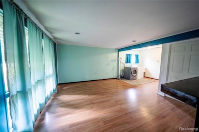 8883 Beech Daly Rd, Taylor, MI 48180 - photo 7