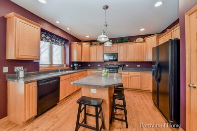 514 Arbor Ln, Oswego, IL 60543 - photo 2