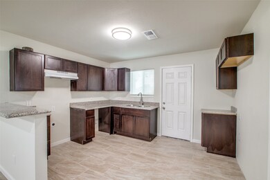 2905 Stallings Dr, Houston, TX 77088 - photo 5