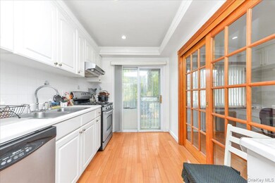 195-31 39th Ave, Flushing, NY 11358 - photo 5