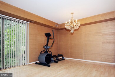 10551 Jason Ln, Columbia, MD 21044 - photo 2