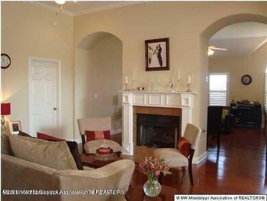 965 Gates St, Hernando, MS 38632 - photo 2