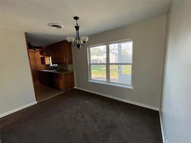 756 Betty Ln, Hurst, TX 76053 - photo 5