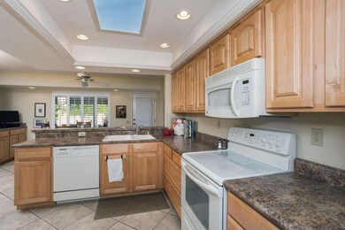 9806 W Evergreen Dr unit 55, Sun City, AZ 85373 - photo 2