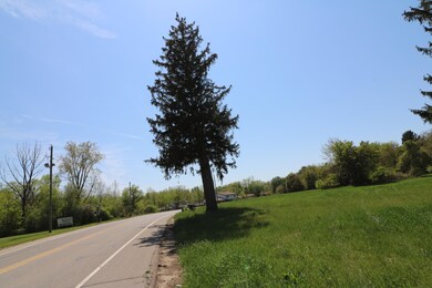 595' of road frontage