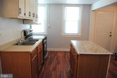 327 Jefferson St unit 1, Hagerstown, MD 21740 - photo 4