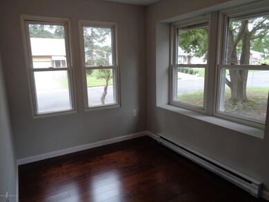 Den/Porch