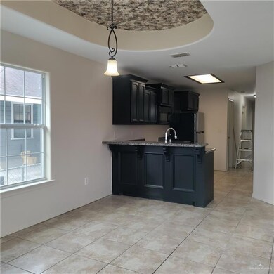 415 N Fir St, Pharr, TX 78577 - photo 4