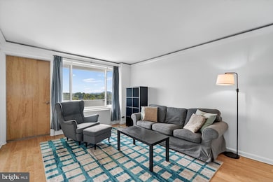 Chatham Condominiums unit 715, Arlington, VA 22203 - photo 3