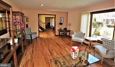 1 Zev Ct, Monmouth Junction, NJ 08852 - photo 7