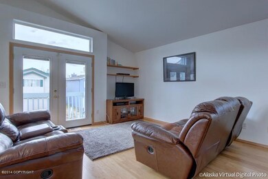 Sycamore living area