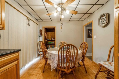 905 Decatur St, Lincoln, IL 62656 - photo 7