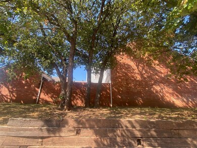 View of side of home