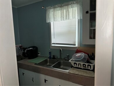 31 Cedar St, Cranston, RI 02910 - photo 5