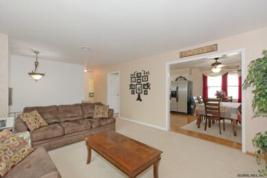 20 Donnelly Dr, Rensselaer, NY 12144 - photo 6