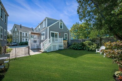 10 Darling St, Marblehead, MA 01945 - photo 3