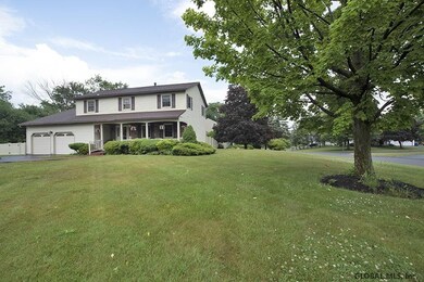 70 Benjamin Ln, Schenectady, NY 12309 - photo 3