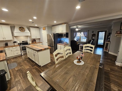 220 Private Rd, Groesbeck, TX 76642 - photo 3