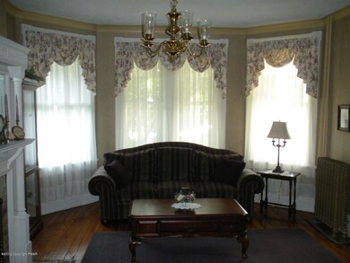 203 S 3rd St, Lehighton, PA 18235 - photo 2