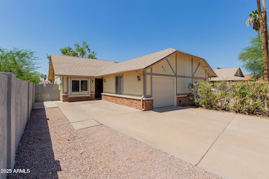 931 W Emelita Cir, Mesa, AZ 85210 - photo 3