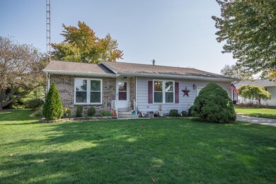 112 Phillips Dr, Wapakoneta, OH 45895 - photo 6