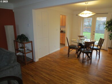 Living Room/Dining Room