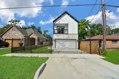 8621 Bertwood St, Houston, TX 77016 - photo 2
