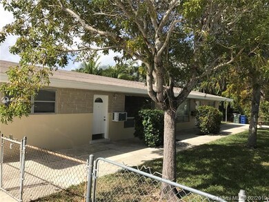 408 SW 8th St, Hallandale Beach, FL 33009 - photo 3