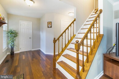 2905 Robin Glen Ct, Herndon, VA 20171 - photo 7