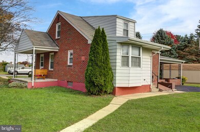 122 Diamond St, Reading, PA 19607 - photo 2