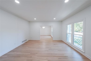 3298 Sundown Ct SW, Marietta, GA 30064 - photo 5