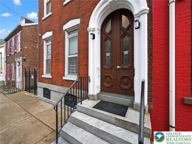 542 W Walnut St unit 1, Allentown, PA 18101 - photo 3