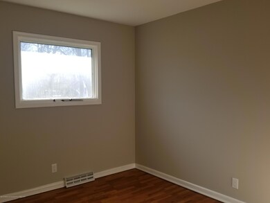 709 Edwards St, Grand Ledge, MI 48837 - photo 5