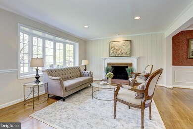 2109 Reynolds St, Falls Church, VA 22043 - photo 5