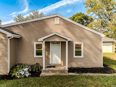 10705 N Wheeling Ave, Muncie, IN 47304 - photo 4