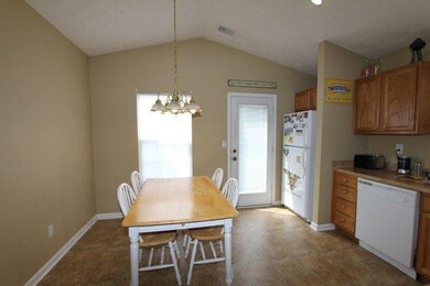 1029 Alexandria Dr, Lawrenceburg, KY 40342 - photo 5